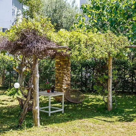 Tita Villa Nea Kallikrateia